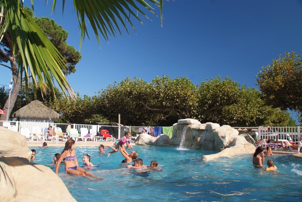 La Pinede Camping Grimaud Buitenkant foto
